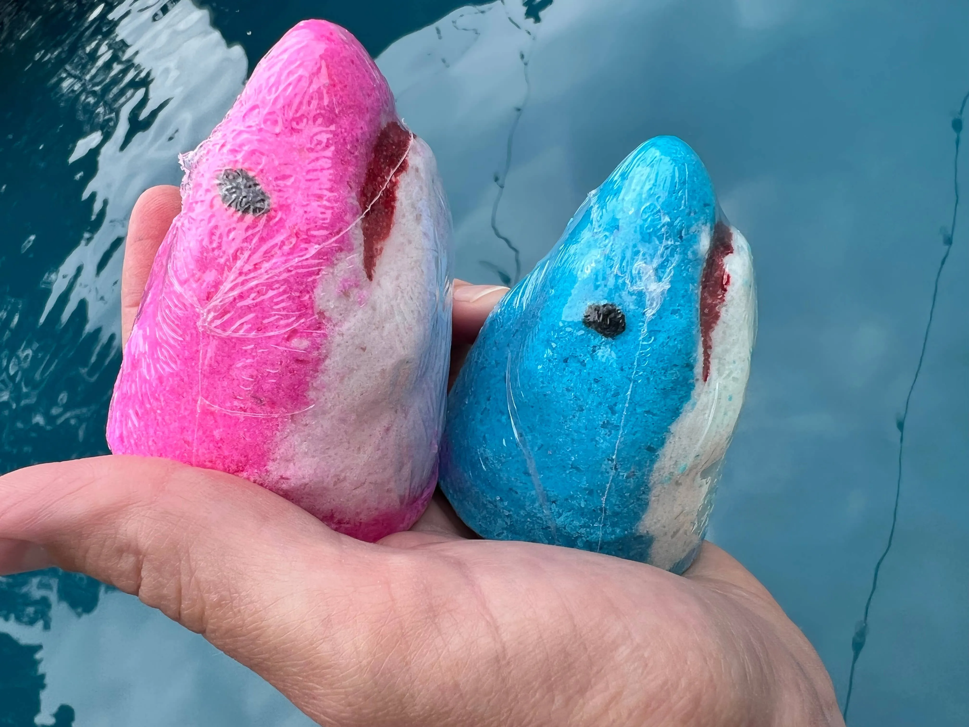 Bath Bomb: Shark Atack
